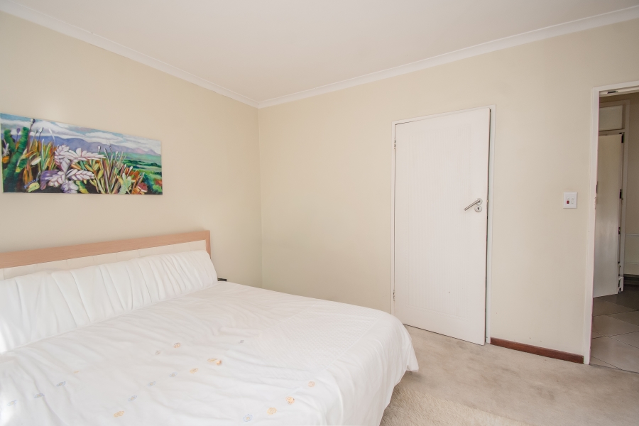 3 Bedroom Property for Sale in Heldervue Western Cape